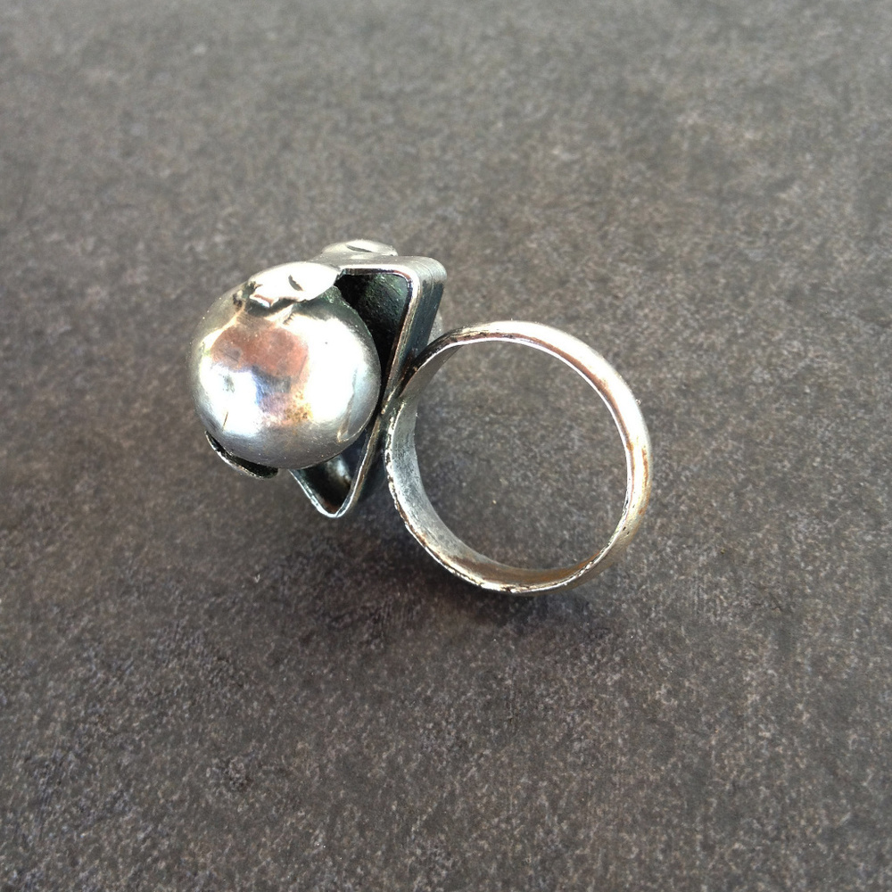 Vintage Dual Silver Sphere Ring - Picture 4 of 6